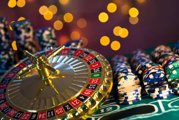 Người chơi Việt Nam tham gia Live Casino trực tuyến tại shbe qua điện thoại